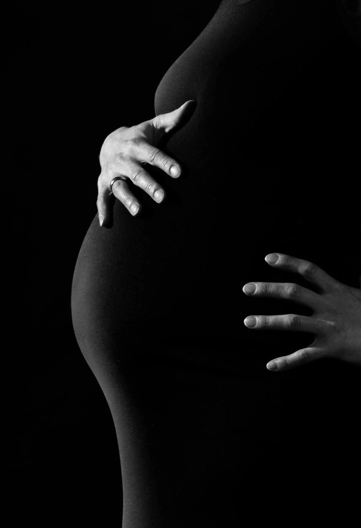 pregnancy woman belly hands 46207